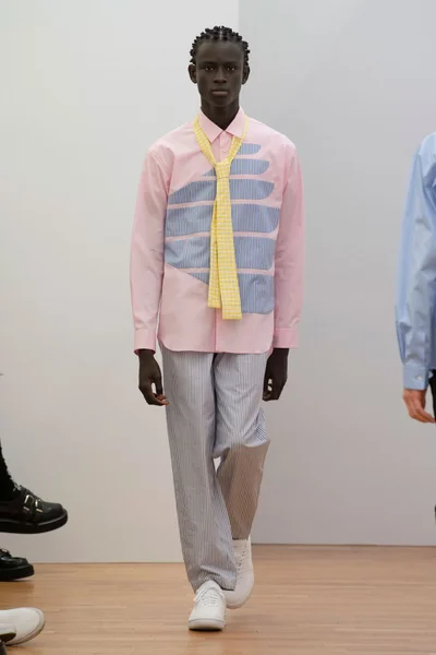 Look 24